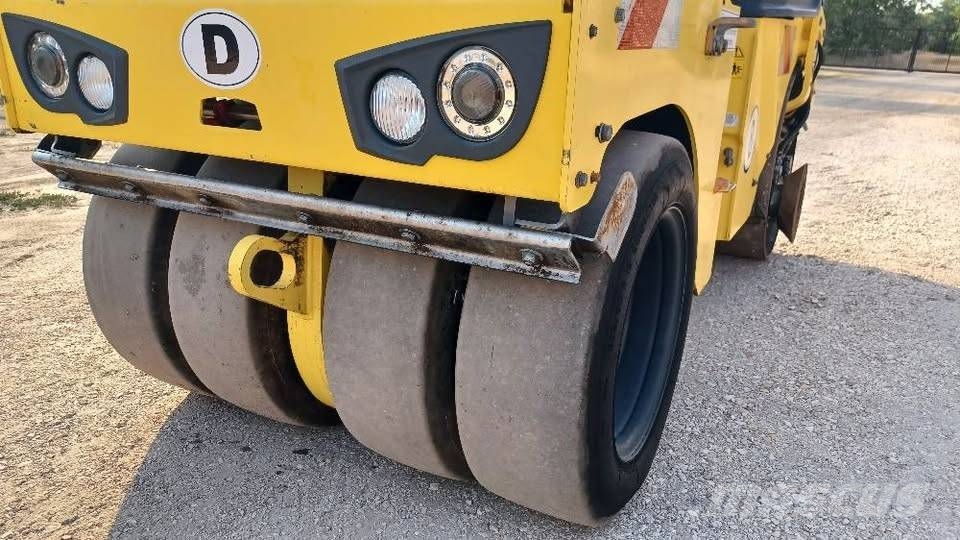 Bomag BW 100 AC-5 Rodillos combinados
