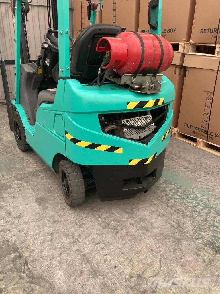 Mitsubishi DFG 15 NT Газові навантажувачі