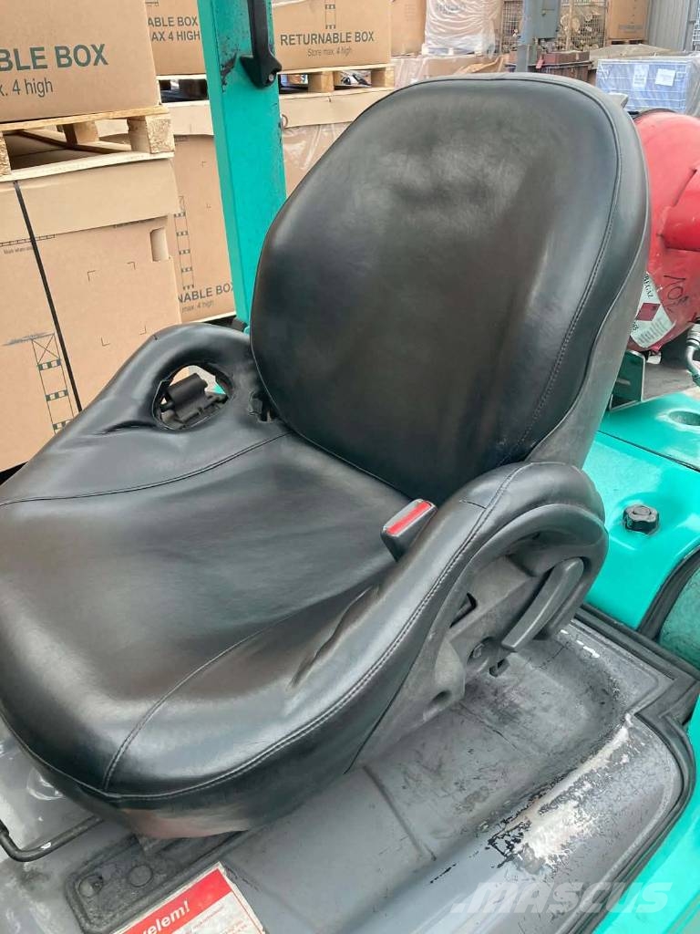 Mitsubishi DFG 15 NT Газові навантажувачі