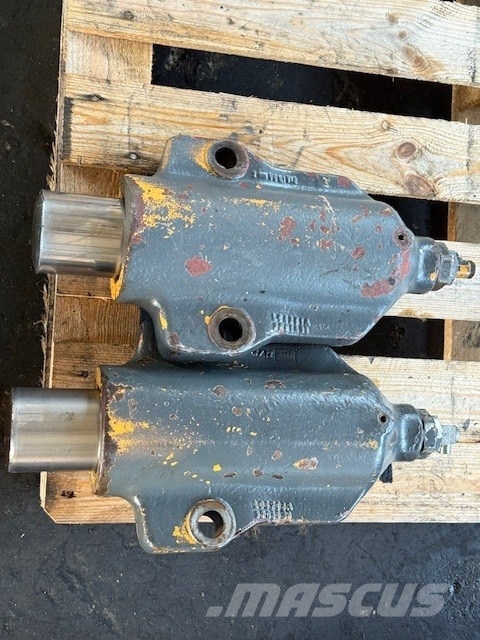Liebherr A 900 B USED HYDRAULIC PARTS COMPLET Hydraulics