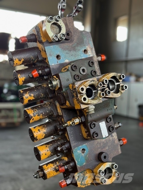 Liebherr A 900 B USED HYDRAULIC PARTS COMPLET Hydraulics
