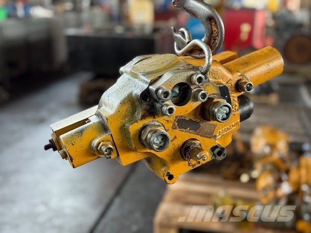 Liebherr A 900 B USED HYDRAULIC PARTS COMPLET Hydraulics