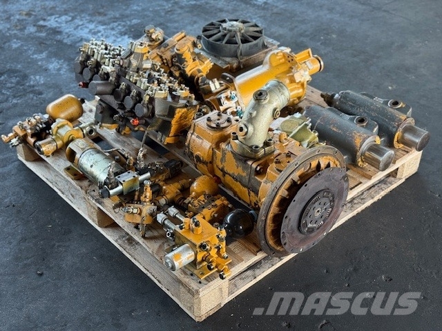 Liebherr A 900 B USED HYDRAULIC PARTS COMPLET Hydraulics