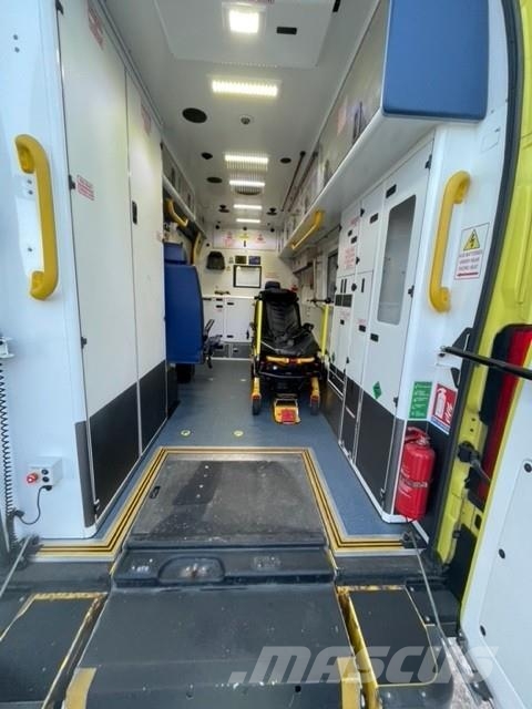 Fiat Ducato A&E Fiat Ducato A&E Vehicle with Stryker Pr Ambulancias