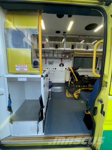Fiat Ducato A&E Fiat Ducato A&E Vehicle with Stryker Pr Ambulancias