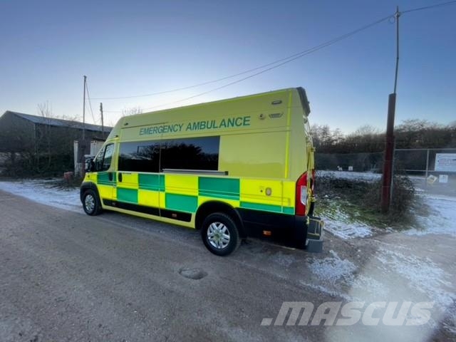 Fiat Ducato A&E Fiat Ducato A&E Vehicle with Stryker Pr Ambulancias