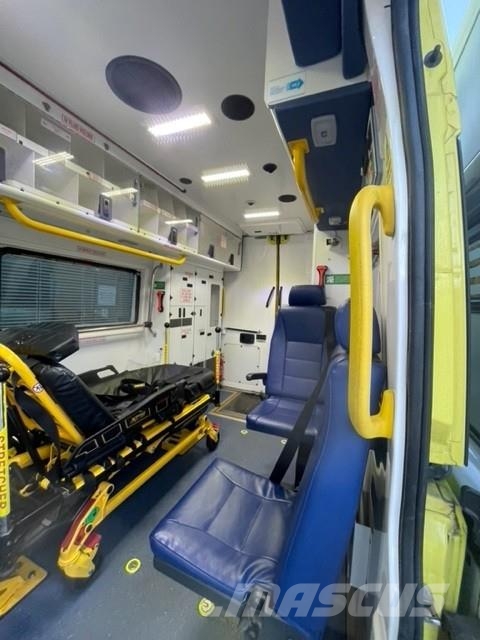 Fiat Ducato A&E Fiat Ducato A&E Vehicle with Stryker Pr Ambulancias