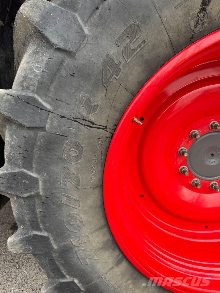Fendt 824 VARIO PROFI + トラクター