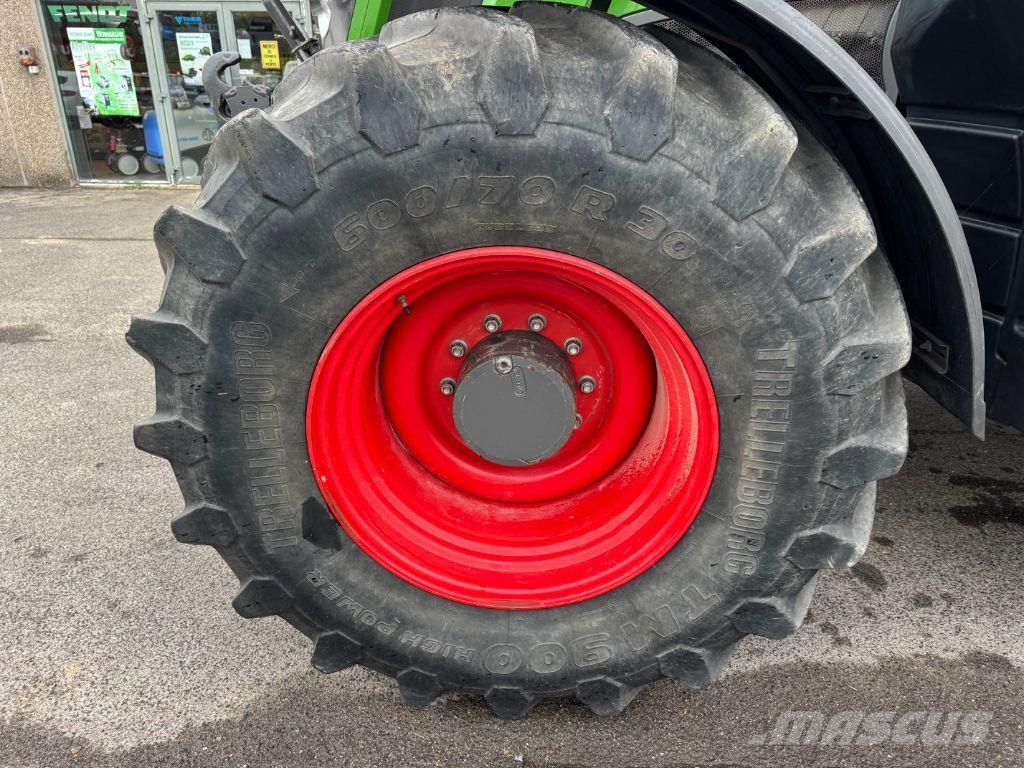 Fendt 824 VARIO PROFI + Τρακτέρ