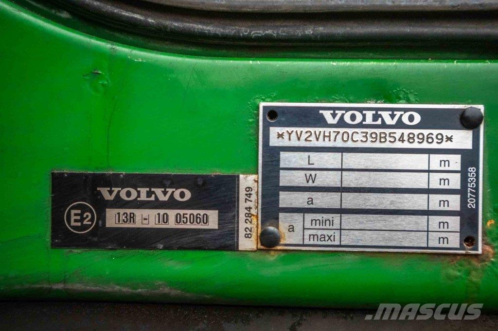 Volvo FE 300 Camiones con caja de remolque