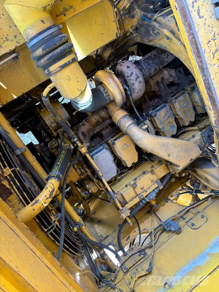 Komatsu HD 325-5 شاحنات المخلفات الصلبة