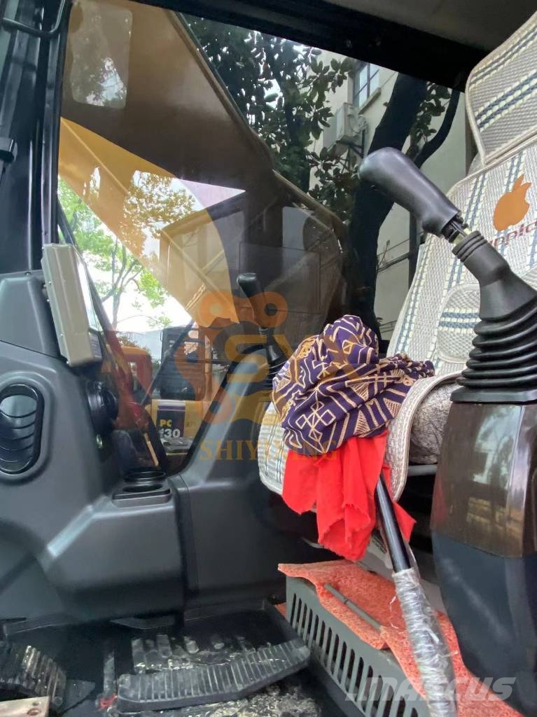 Hitachi ZX 240 대형 굴삭기 29톤 이상