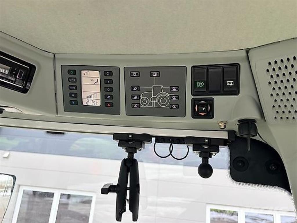CLAAS Axion 870 CMATIC Traktory