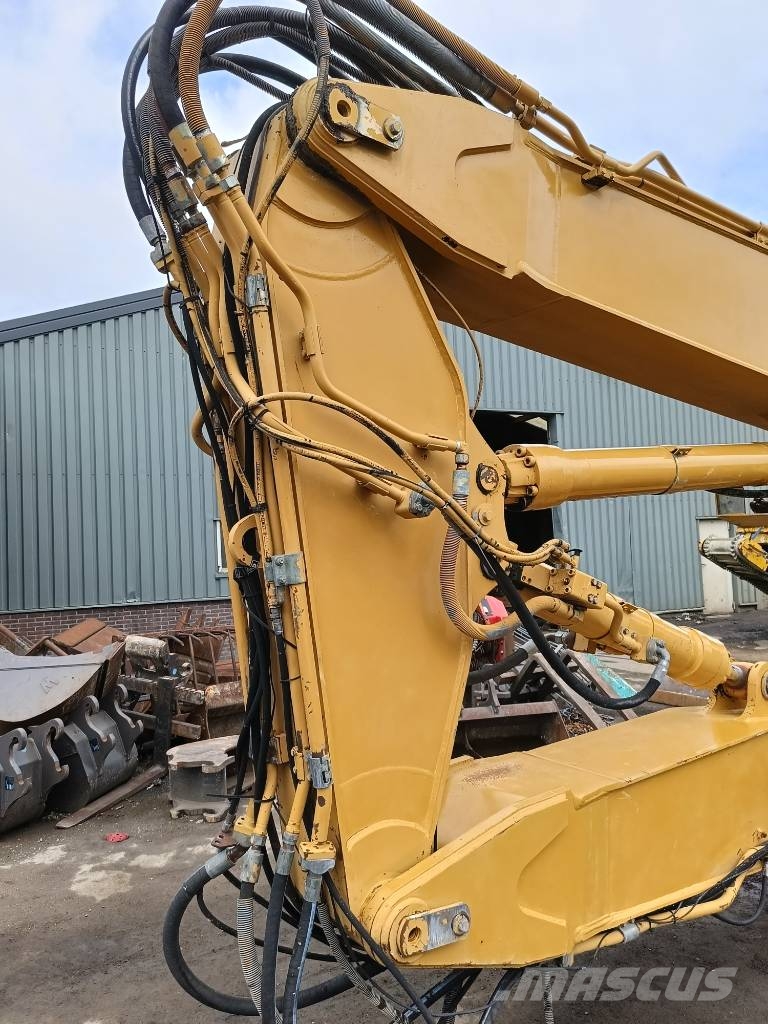 CAT 330 B L demolition excavator UHD high reach 22 m Excavadoras de demolición