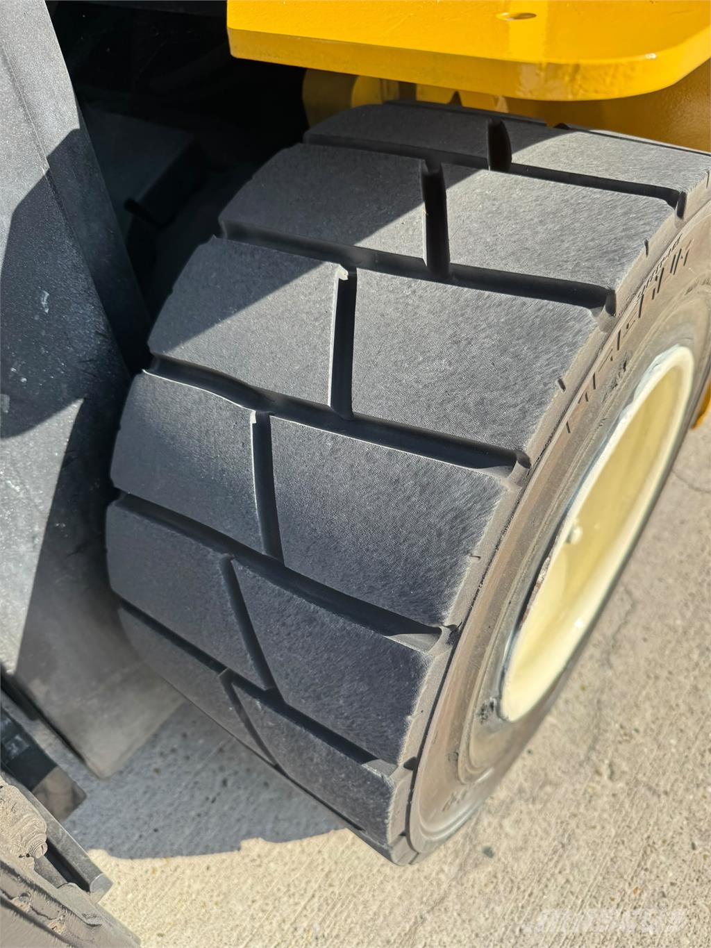 Yale ERP35VL, battery year 2021, capacity 90% Електрически вилични кари-повдигачи