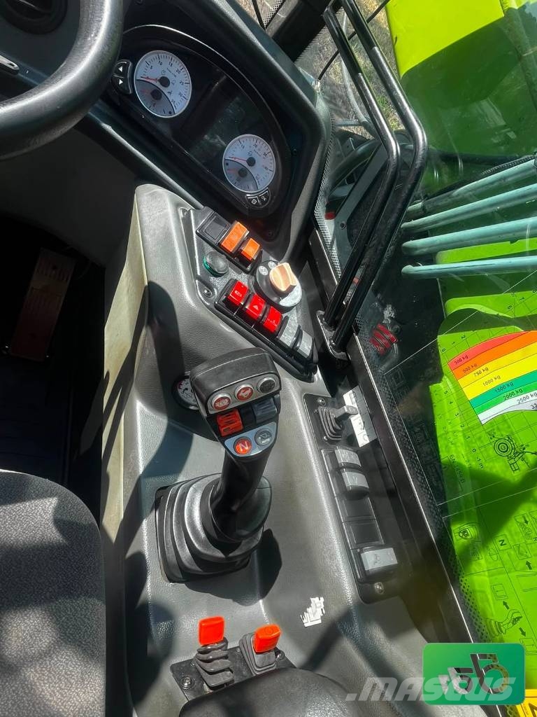 Claas Scorpion 1033 Varipower 1033 テレスコーピックハンドラー