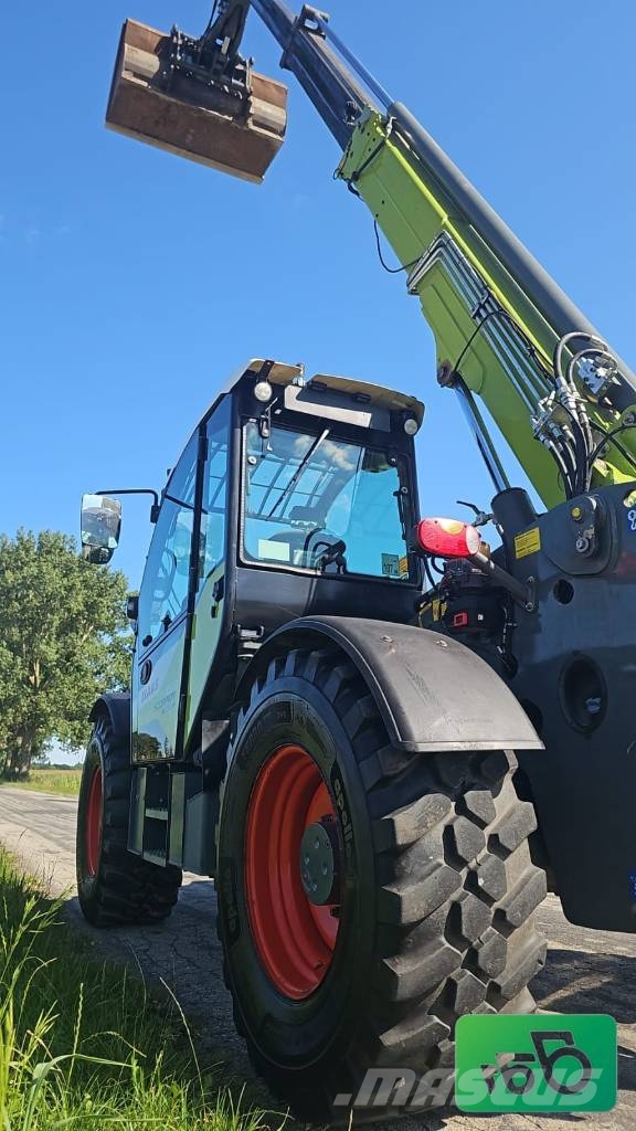 Claas Scorpion 1033 Varipower 1033 テレスコーピックハンドラー