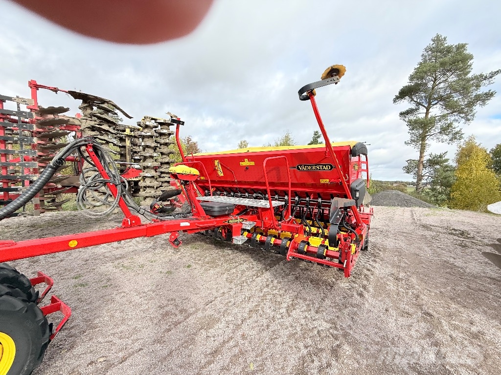Väderstad Rapid RD400C Combination drills