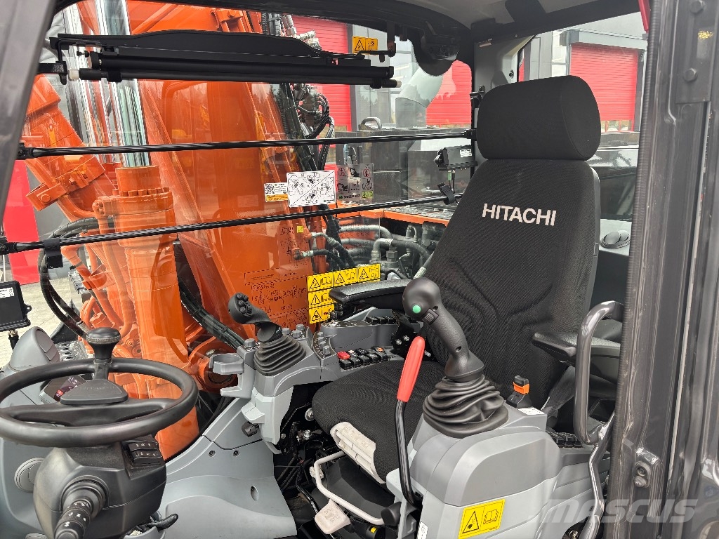 Hitachi ZX 135 W-7 / Pyörittäjä, 3 kauhaa, Rasvari, StageV حفارات بعجل