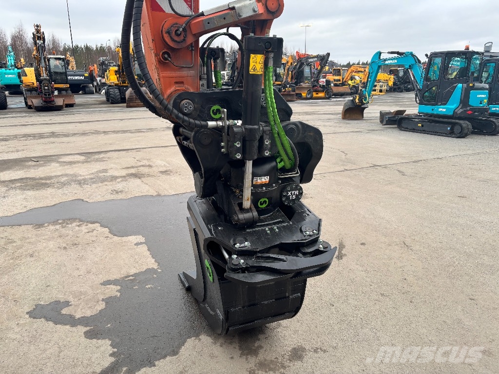 Hitachi ZX 135 W-7 / Pyörittäjä, 3 kauhaa, Rasvari, StageV حفارات بعجل