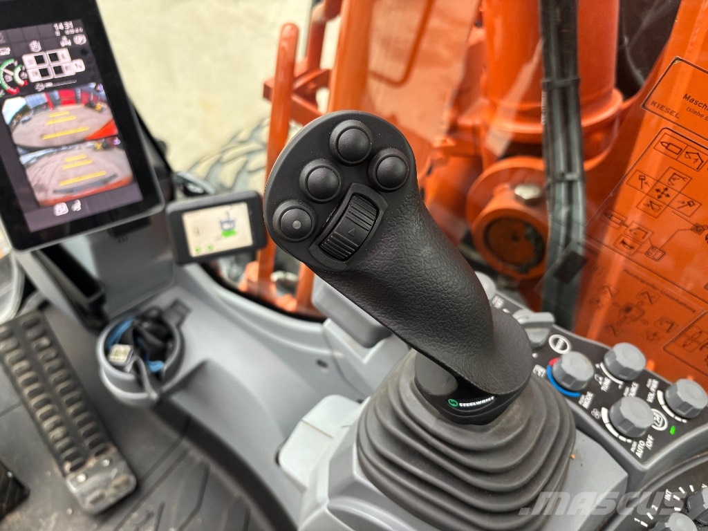 Hitachi ZX 135 W-7 / Pyörittäjä, 3 kauhaa, Rasvari, StageV حفارات بعجل