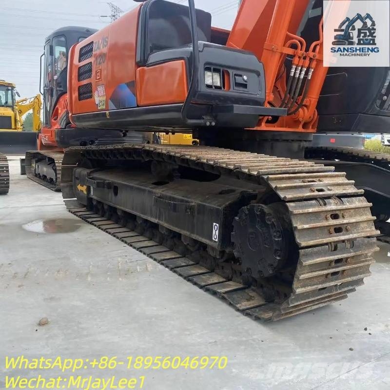 Hitachi ZX 120 Гусеничні екскаватори