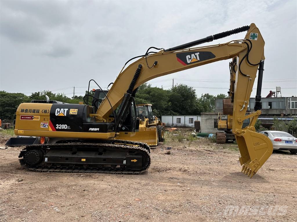 CAT 320D 대형 굴삭기 29톤 이상