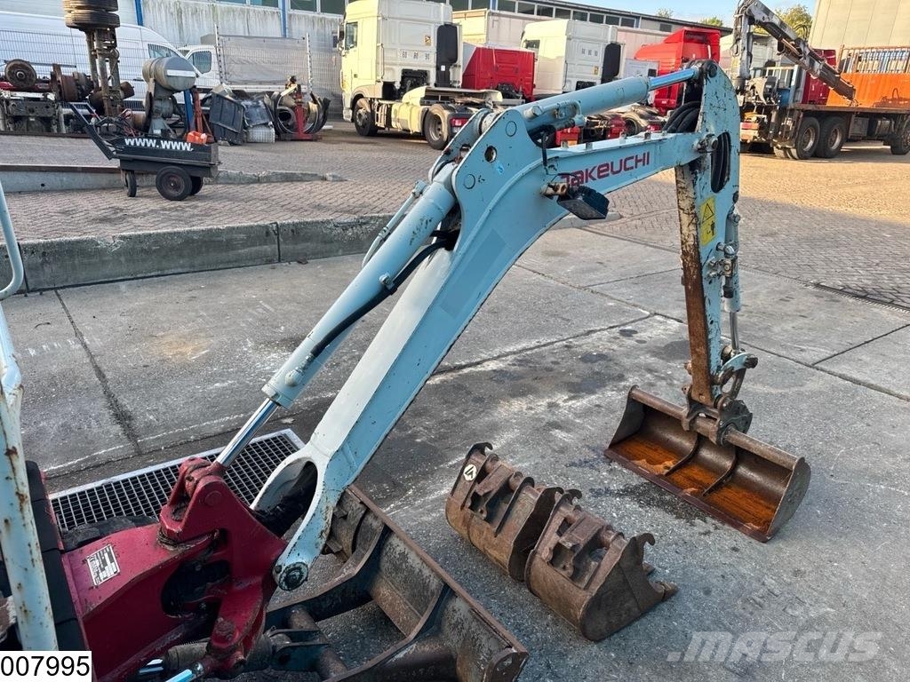 Takeuchi TB216 2700 hr, 11,5 kW, 1770 kg, 2017 Mini bagri <7t