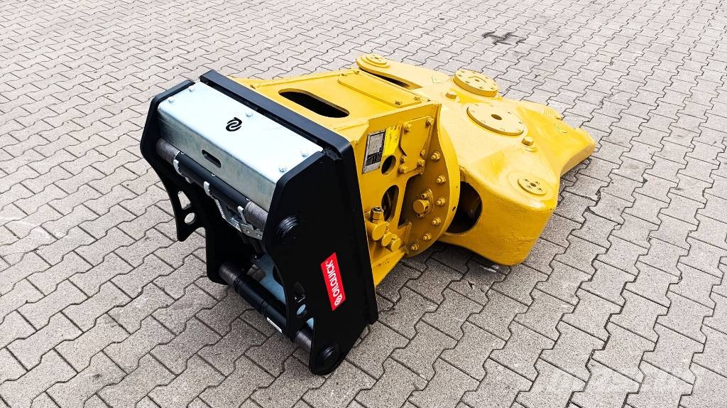 Other Okada Pulverisierer Cut 50 HR OilQuick OQ70/55 geb Vergruizers