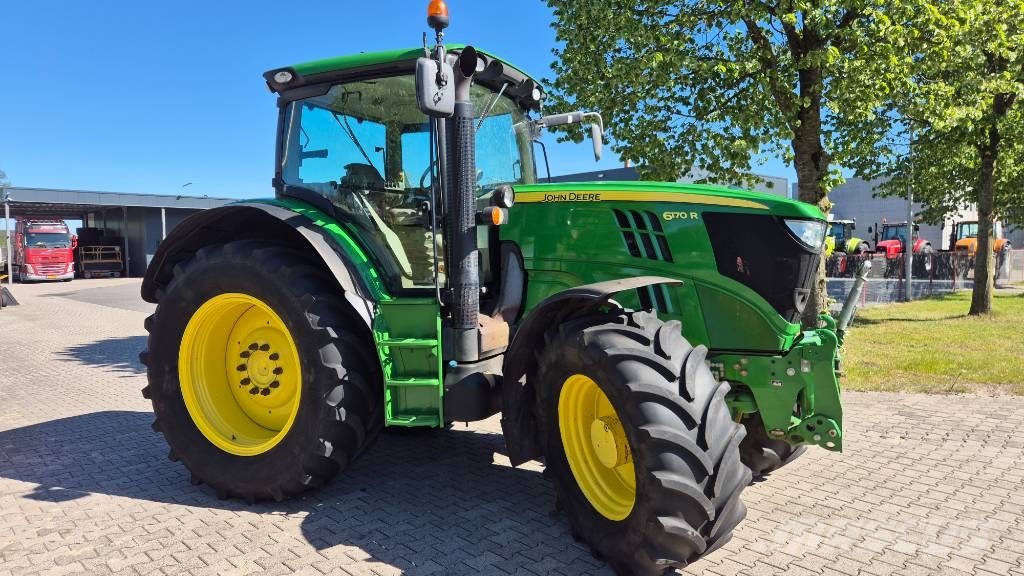 John Deere 6170 R AP 50Kmh. Airbrakes and Frontlift Traktorit