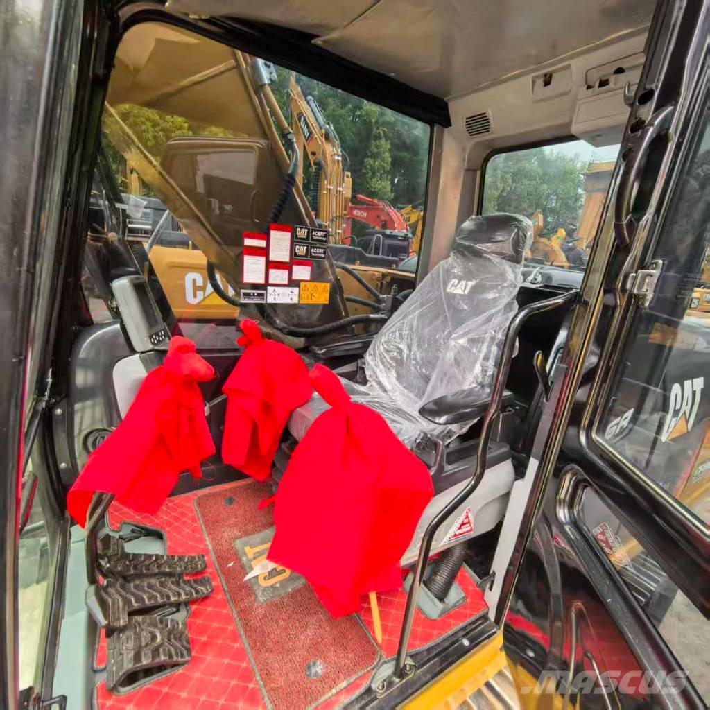 CAT 323D2 Raupenbagger