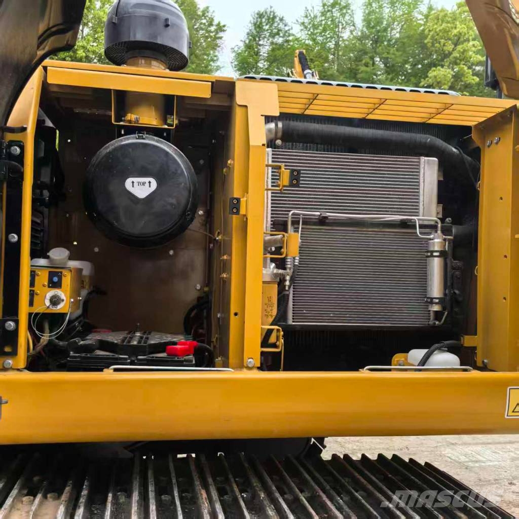 CAT 323D2 Raupenbagger