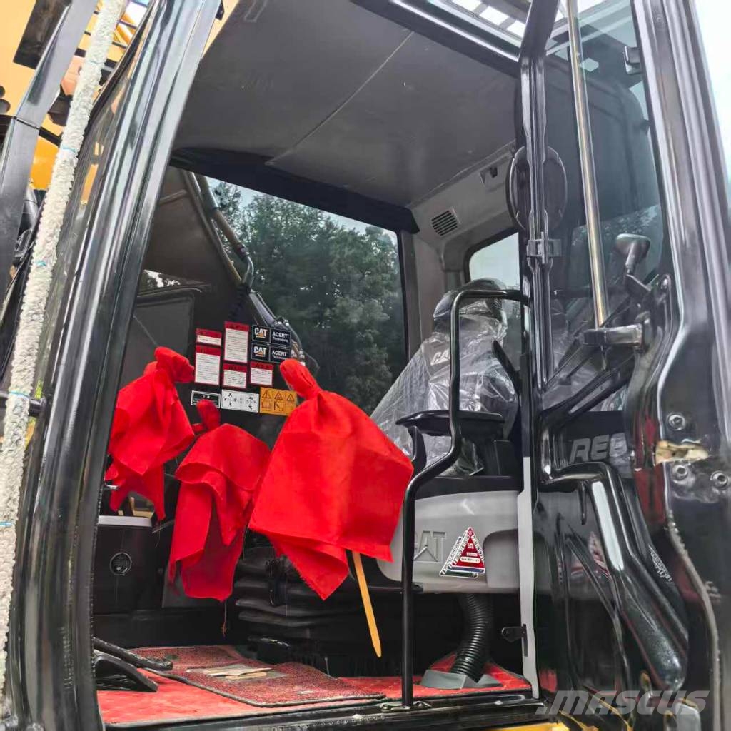 CAT 323D2 Raupenbagger