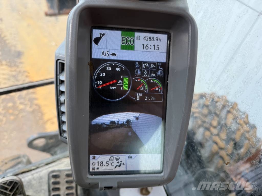 Hitachi ZX140W-6 - Blade / Triple Boom / Auto Greasing Wielgraafmachines