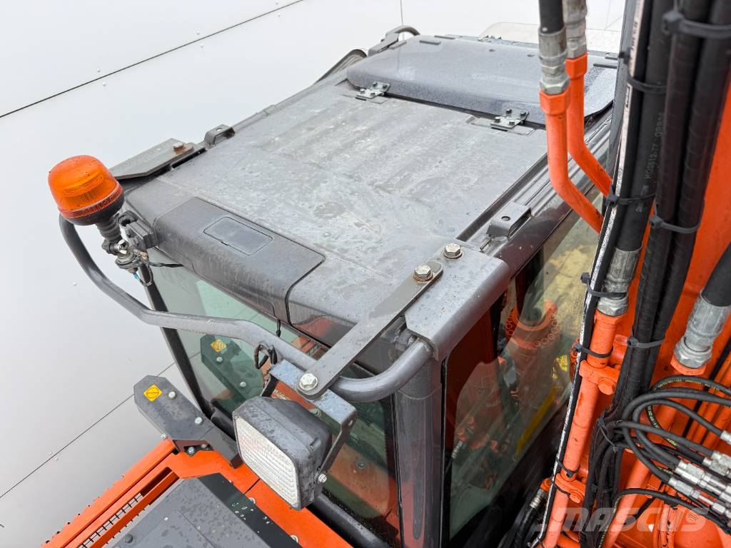Hitachi ZX140W-6 - Blade / Triple Boom / Auto Greasing Wielgraafmachines