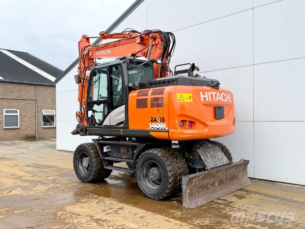 Hitachi ZX140W-6 - Blade / Triple Boom / Auto Greasing Wielgraafmachines