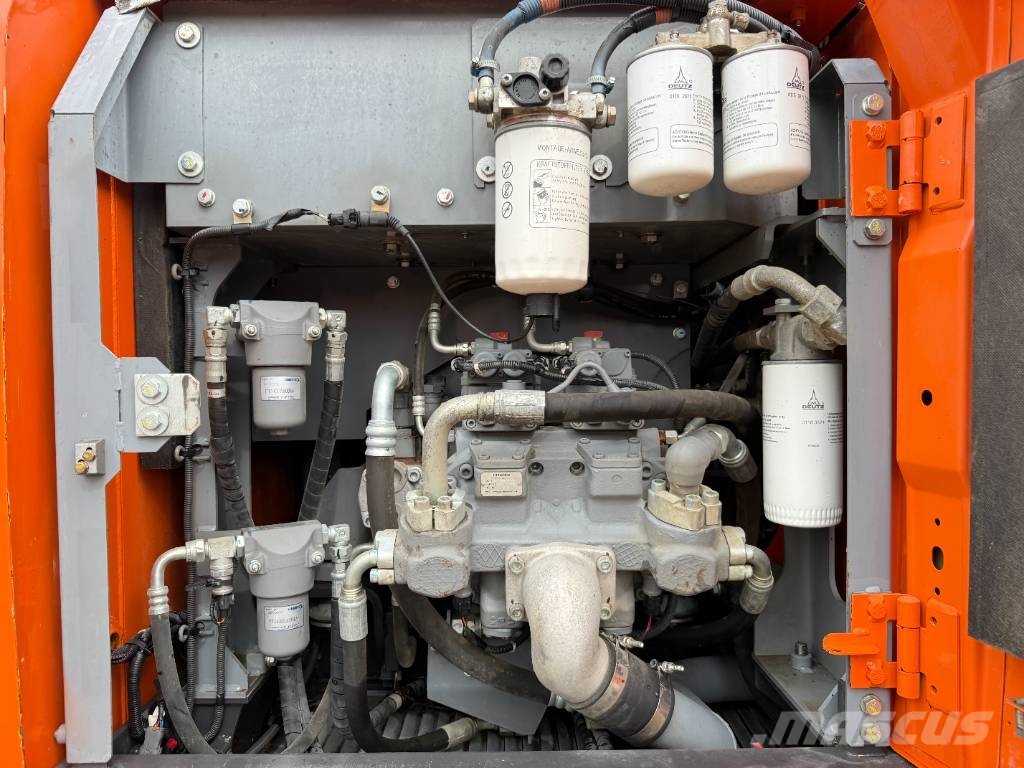Hitachi ZX140W-6 - Blade / Triple Boom / Auto Greasing Wielgraafmachines