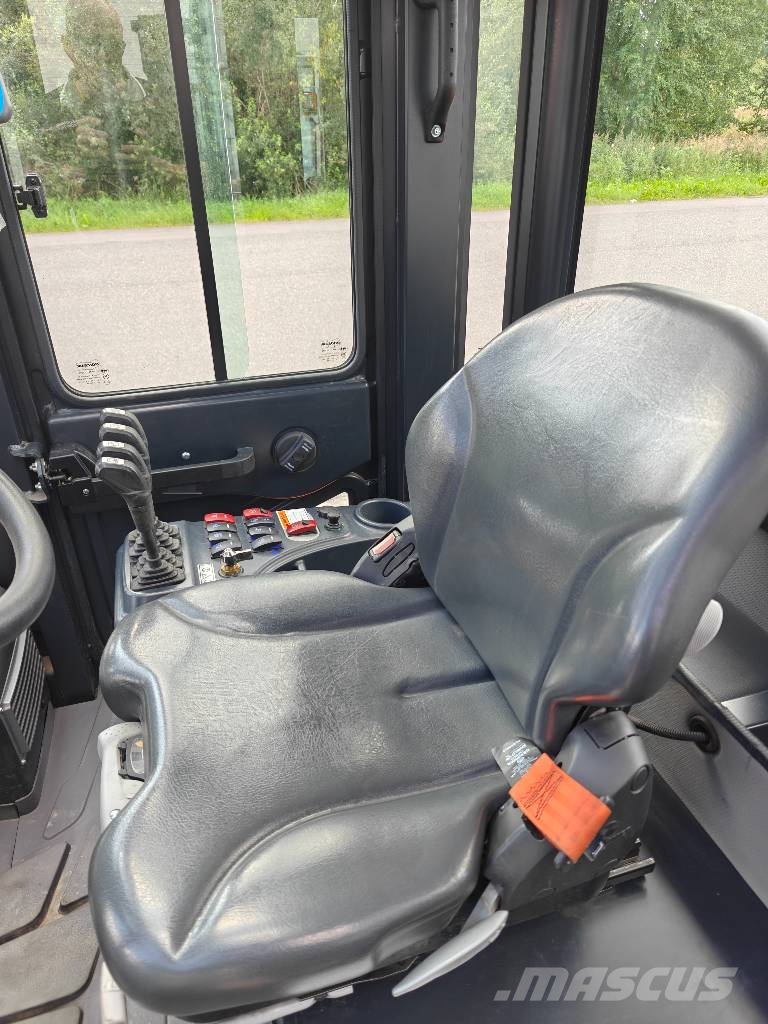 Doosan D70S-7 dieseltrukki vain 245 h ajettu! Dieseltrukit