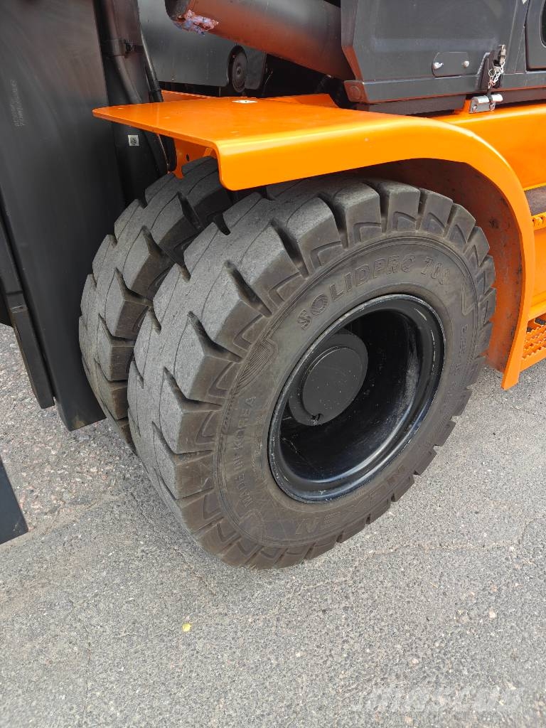 Doosan D70S-7 dieseltrukki vain 245 h ajettu! Dieseltrukit