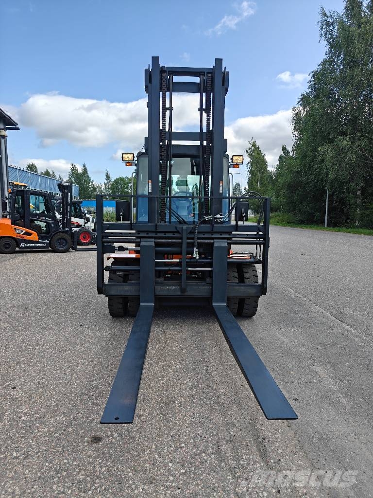 Doosan D70S-7 dieseltrukki varattu شاحنات الديزل