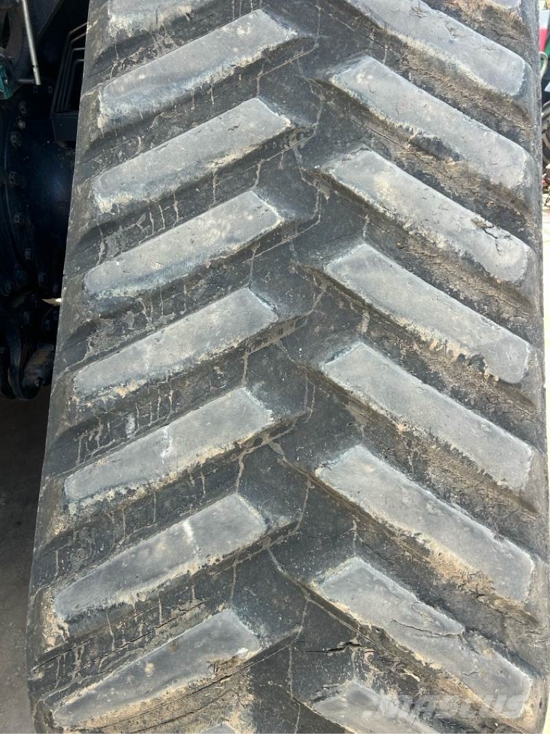 Case IH Magnum 380 CVX رافعات مجنزرة