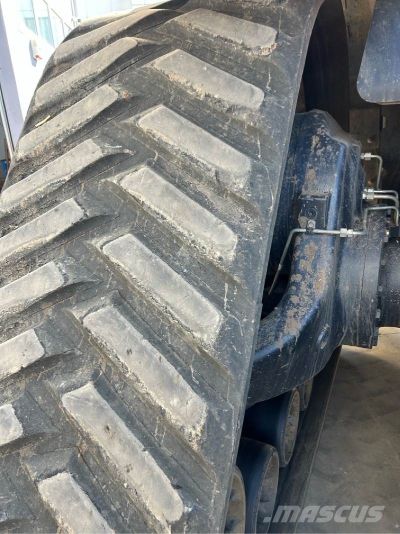 Case IH Magnum 380 CVX رافعات مجنزرة