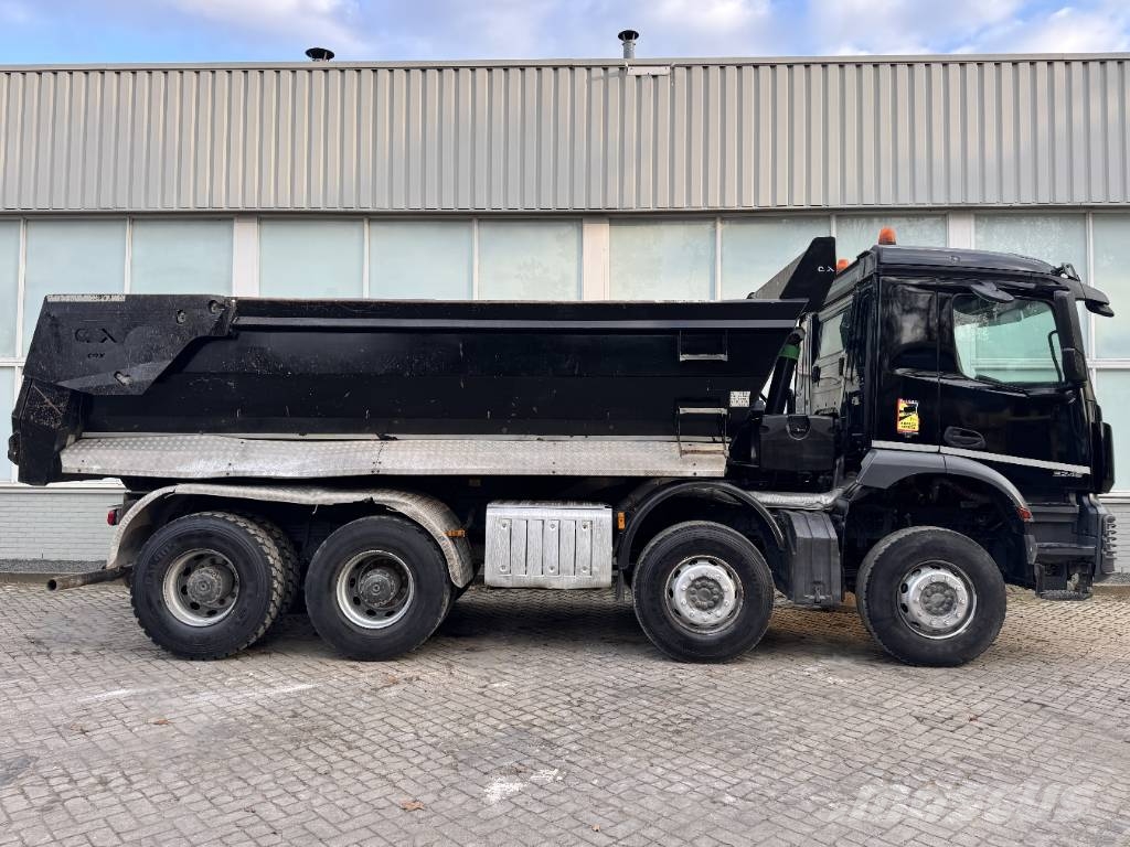 Mercedes-Benz AROCS 3246 8X4 TIPPER Kipper