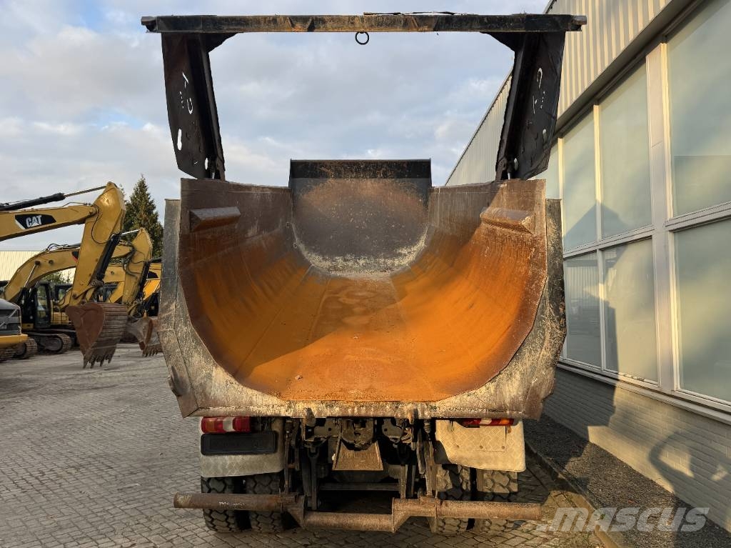 Mercedes-Benz AROCS 3246 8X4 TIPPER Kipper