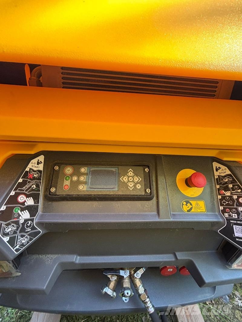 Atlas Copco AC Kompressor XAS68-7G m. Fahrwerk Ostale poljoprivredne mašine