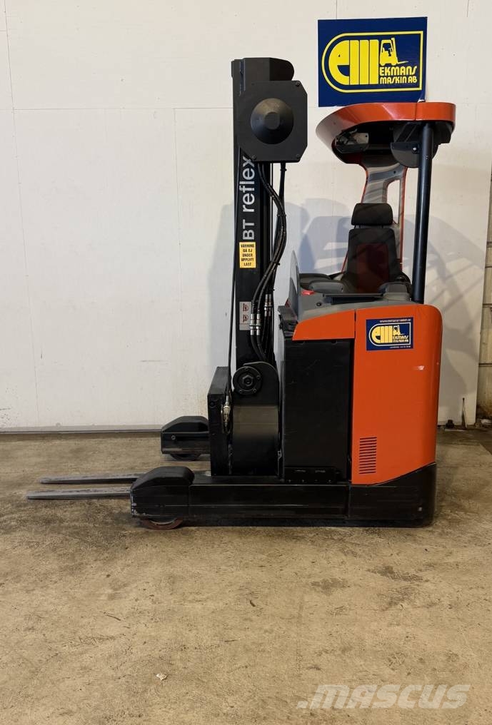BT truck RRE160 Stivuitor cu catarg retractabil