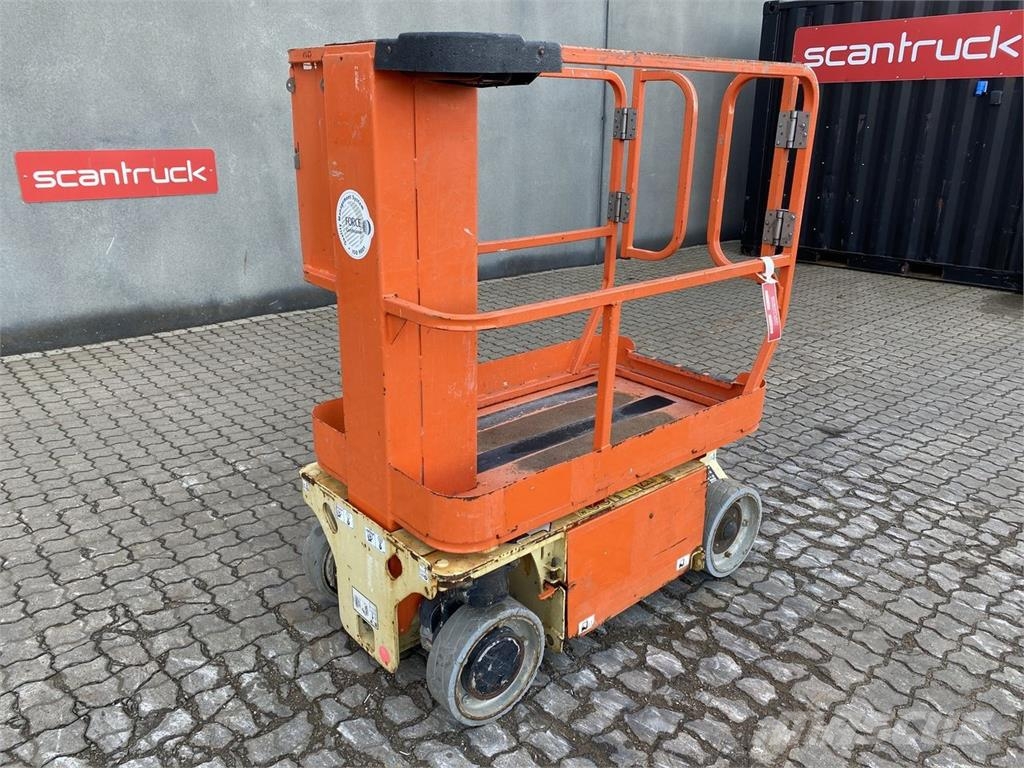 JLG 1230ES Henkilönostimet ja nostolaitteet