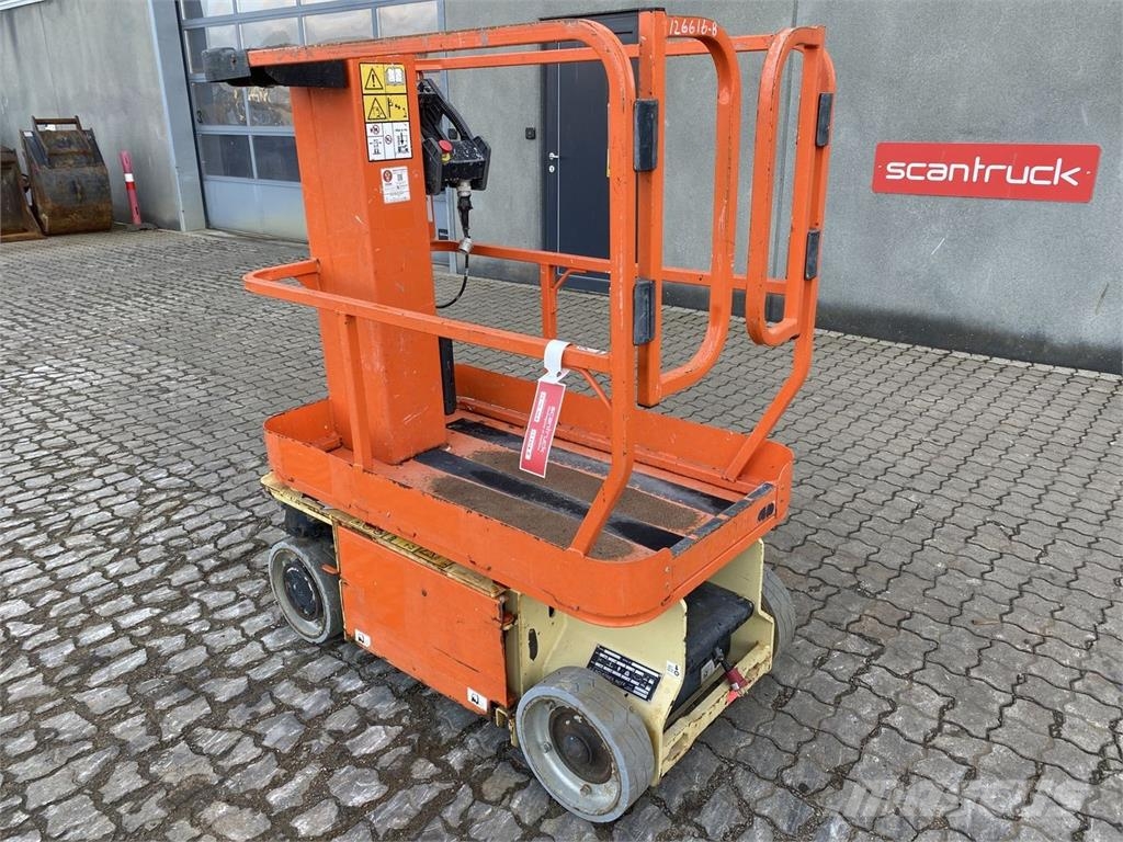 JLG 1230ES Henkilönostimet ja nostolaitteet