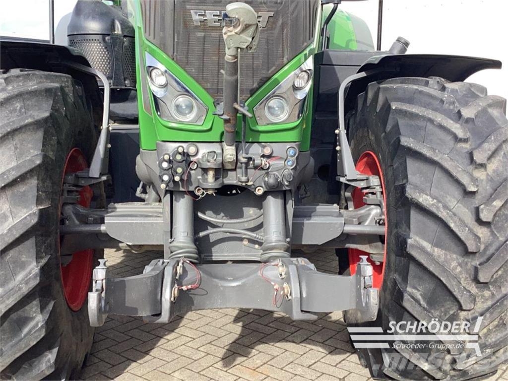 Fendt 824 S4 PROFI PLUS Traktoriai