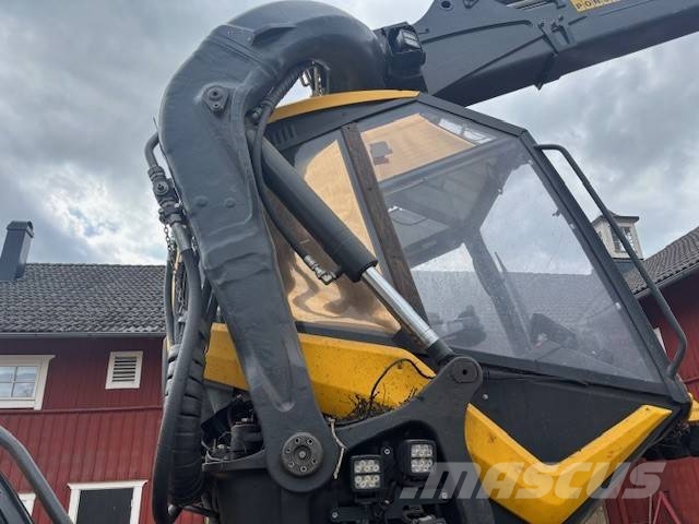 Ponsse SCORPION 8W Skördare